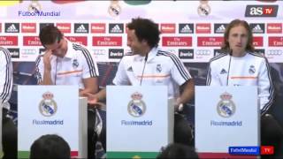 Cristiano Ronaldo e Marcelo rindo durante entrevista [upl. by Schoof85]