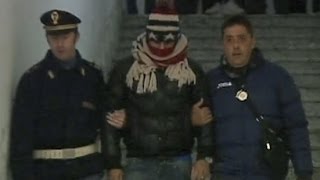 Nocera SA  Arrestati 15 ultras della Nocerina live 221113 [upl. by Afatsum]