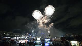 2022 WEBN Fireworks Full Display Cincinnati Western Southern Rozzis Famous [upl. by Artnoed740]