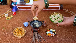 Tiny Chicken Samosa Recipe  Street Food  Indian Recipes  Perfect Samosa  The Tiny Foods [upl. by Dixil823]