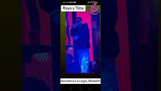 Rayo y Toby  movimiento de cadera discoteca en Medellín [upl. by Aicenad405]