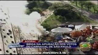 Apuração do carnaval de São Paulo acaba em confusão e incendio dos carros alegorios [upl. by Reginald]