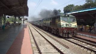 Nizamuddin  Trivandrum Super fast skipping major Chengannur in Kerala [upl. by Ahsienyt]