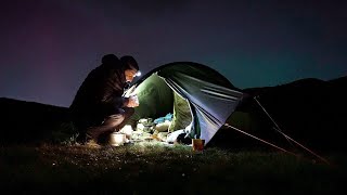 DID I FREEZE   Testing my winter camping gear at Zero degrees on Kinder scout [upl. by Alwitt619]