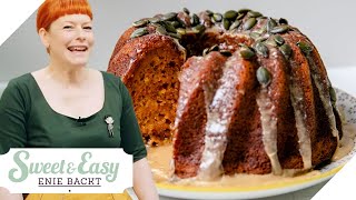 Kürbiskuchen mit herbstlichen Gewürzen und feiner Karamellglasur  Sweet amp Easy  Enie backt  sixx [upl. by Henryetta]