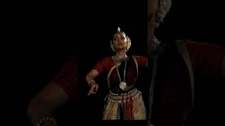 Abhisarika Nayika who goes into the darkest depth of the thorny forest to meet her beloved odissi [upl. by Eisenstark369]