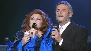 Rocío Jurado interpreta a dúo con Juan Pardo «Blanca Paloma» 1995 [upl. by Anitnuahs479]