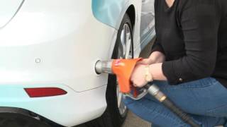 How to fill an Autogas LPG Car in the UK  GasGuard nozzle [upl. by Roarke]