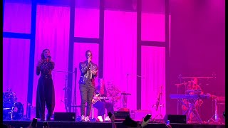 LEJ  Milliards de roses feat Youssoupha  Concert live Paris Olympia 240921 [upl. by Swee]