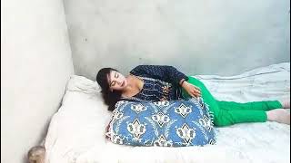 desi girl enjoy video sleeping the bed rest injoy home Billo Rani [upl. by Ihsakat]