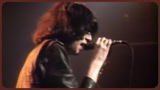 Ramones  Sheena Is A Punkrocker 🎸 Live on New Years Eve 77 AI Remastered  Lyrics [upl. by Custer]