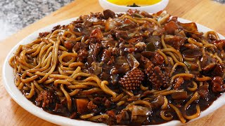 Noodles and black bean sauce deluxe platter Jaengbanjjajangmyeon 쟁반짜장면 [upl. by Alihs]