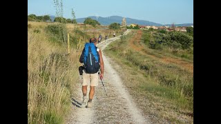 Un pèlerin sur le chemin de St Jacques de Compostelle  Mai Juin Juillet 2010  1ère partie [upl. by Rozalie580]