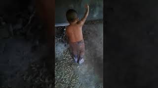 NIÑO BAILANDO CUMBIA [upl. by Oicul]