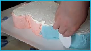 Come ricoprire una torta con panna montata How to frosting a cake by ItalianCakes [upl. by Donnie]