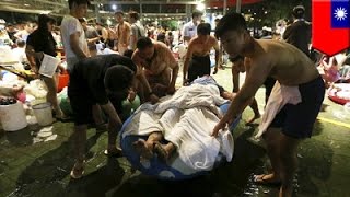 Taiwan water park explosion 500 people injured after coloured powder sparked fire  TomoNews [upl. by Ajan240]