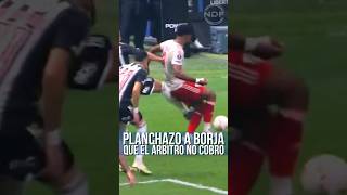 El planchazo que recibió Miguel Borja en el partido de Atlético Mineiro vs River Plate 😱 [upl. by Rosenberger]