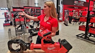 Milwaukee 5quot Underground cable cutter wireless [upl. by Abekam]