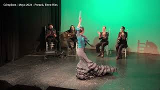 Baile Flamenco  Caracoles con Bata de Cola [upl. by Jerald]