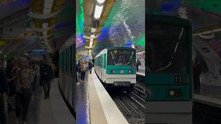 Arrivée en douceur d’un MF67 non rénové de la ligne 10 à Odéon idfm ratp mf67 metro ligne10 [upl. by Gleason256]