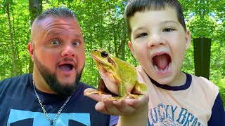 BUG HUNT with CALEB in the WOODS CATCHing FROGS amp BUGS with MOM DAD and AUBREY [upl. by Nolaj]