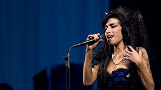 Amy Winehouse  Glastonbury 2008 Full concert [upl. by Noteek508]