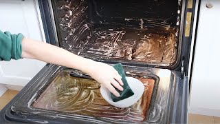 How to Clean an Oven Non Self Cleaning [upl. by Seafowl]