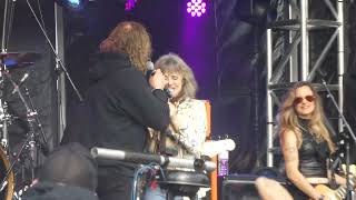 Suzi Quatro Live at Werribee [upl. by Annodas]