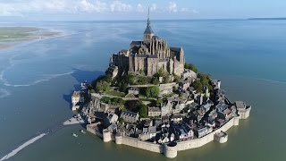 Grande marée au MontSaintMichel [upl. by Iatnohs969]