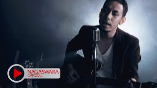 Pongki Barata  Aku Milikmu Malam Ini Official Music Video NAGASWARA music [upl. by Novla]