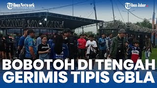 MOMEN GERIMIS Tipis Kawal Bobotoh Masuk ke Stadion GBLA laga Persib vs PSM Makassar [upl. by Marlee]