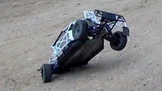 Losi 5t Quarry Off roading Jumping amp Hill climbing  Losi cinco t subir pendientes salto [upl. by Faso]