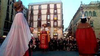 Ball dels gegants vells i nous del carnaval de Solsona a Barcelona [upl. by Gimpel]