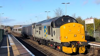 🏴󠁧󠁢󠁷󠁬󠁳󠁿 37901 37510 passes Bridgend with a 175 working 7Q46 Swansea Landore to Ely sidings 201124 [upl. by Colon]