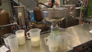 Make skimmed milk separate the milk fat from the rest [upl. by Nanoc]