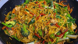 Chicken Lo Mein quick easy and delicious [upl. by Corty]