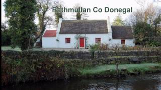 Ray Thatched Cottage  A Traditional Irish Thatched Cottage in an idyllic setting [upl. by Esilrac]