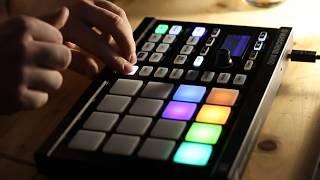 Beat making MASCHINE Mikro MK2 [upl. by Bhayani333]