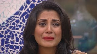 Bigg Boss 8  Salman Khan Gets Angry Walks Off The Stage  Salman Khan Karishma Tanna Fight [upl. by Wootan]