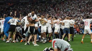 Sevilla FC vs AS Roma PENALTY SHOOTOUT  PITCH INVASION Europa League Final PITCHSIDE [upl. by Ertnom]