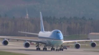 Arrival of Air Force One and President Obama [upl. by Lumbard]