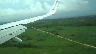 Sunwing Boeing 737 LANDING in Varadero Cuba Juan G Gomez Intl [upl. by Airogerg]