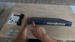 NETGEAR GS724TPP 24 Port POE Smart Ethernet Switch Unboxing [upl. by Sayles]