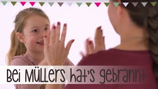 Bei Müllers hats gebrannt  Klatschspiele Anleitung Kinderlieder [upl. by Hungarian618]