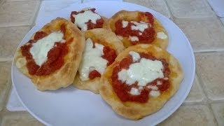 Ricetta Pizzette fritte Pizzelle Napoletane [upl. by Coy546]