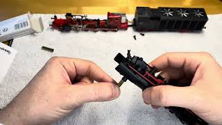 Tutorial Märklin 37171 BR52K Rauchsatz tauschen und 7226 einbauen [upl. by Ellerehs256]