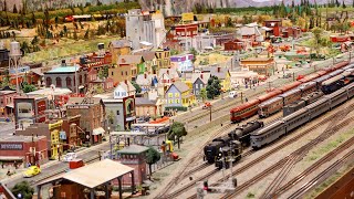 Beautiful Large Model Railroad Lionel O Scale Gauge Train Layout at the Foley’s Model Train Exhibit [upl. by Ellehcor968]