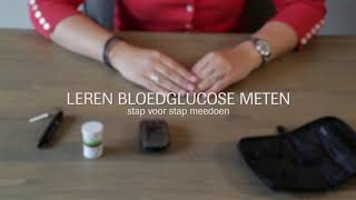 AccuChek® Softclix prikpen en pennaalden  Instructievideo [upl. by Peltier632]