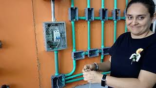 Instalación de una red eléctrica toma corriente con Interruptor [upl. by Trebleht]