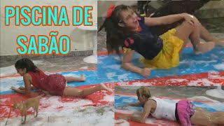 PISCINA DE SABÃO DESAFIO DAS AMIGAS COM ESPUMA [upl. by Eesac440]